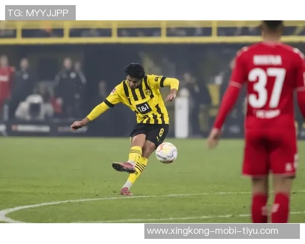 多特蒙德中场格罗斯即将以重返布莱顿为目标完成转会交易